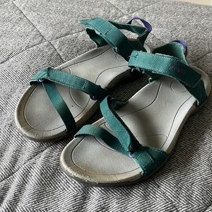TEVAS / SIZE 5 / GREEN AND PURPLE